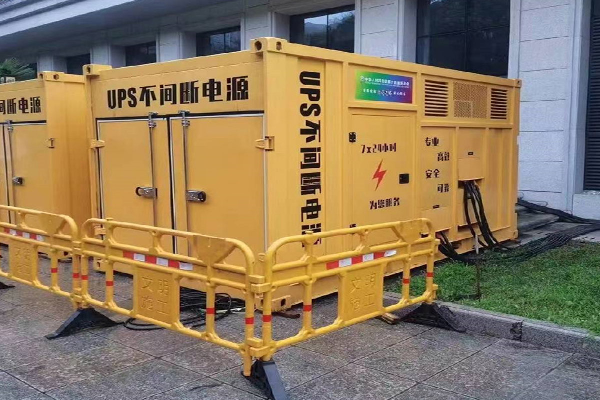 板桥镇发电机租赁施工现场